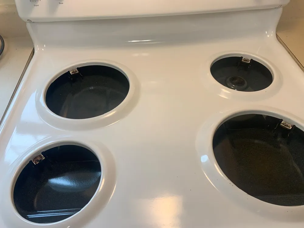 Stovetop deep cleaning before and after